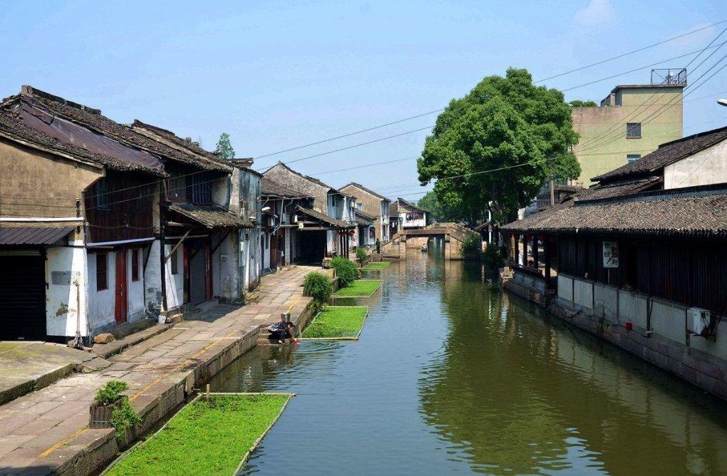督导：市城管综合行政执法局环境卫生事务中心督导城区融清雪工作及环卫车场安全检查